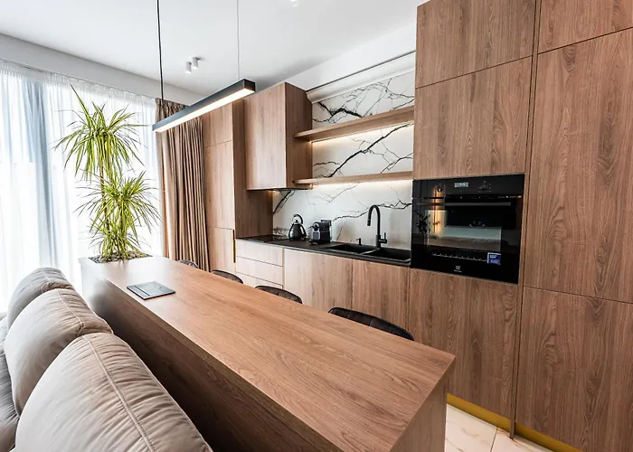 Sky Near Center Apartmán *