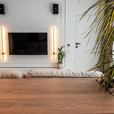 Sky Near Center Bükreş