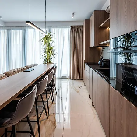 Appartement Sky Near Center