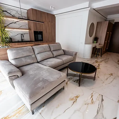 Apartment Sky Near Center Bucharest