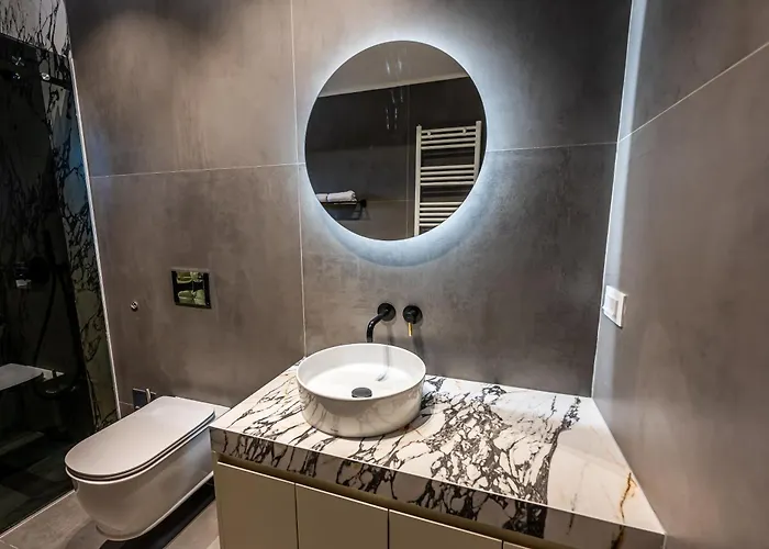 Sky Near Center アパート ブカレスト