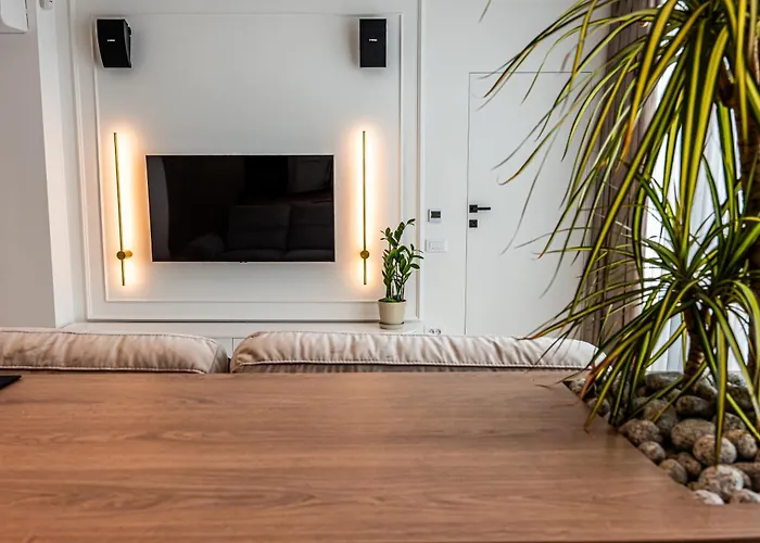 Sky Near Center ブカレスト