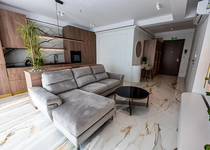 Sky Near Center Бухарест