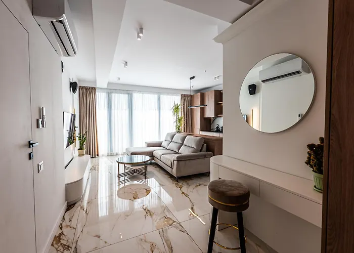 Apartament Sky Near Center *