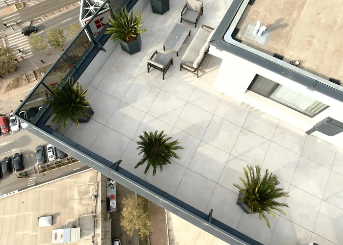 Sky Near Center Апартаменти *