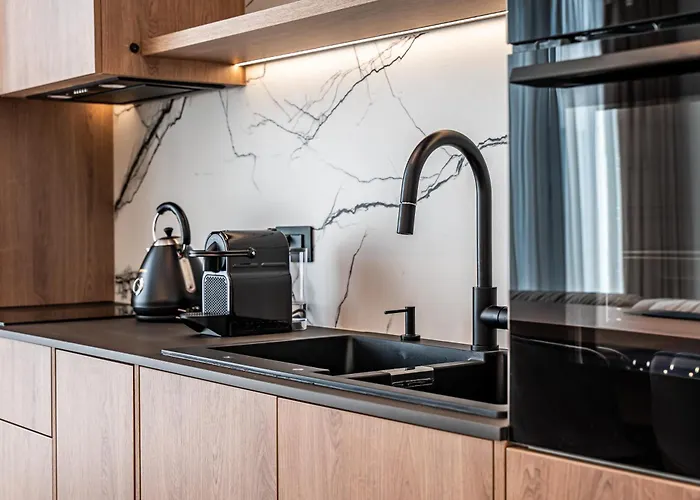 Sky Near Center Apartman