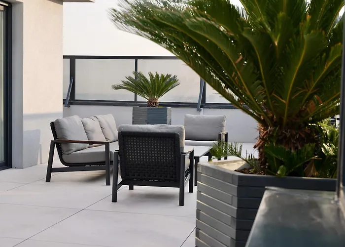 Sky Near Center * Bukarest